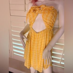Stella Laguna Beach Yellow Peakaboo Dress Size Medium